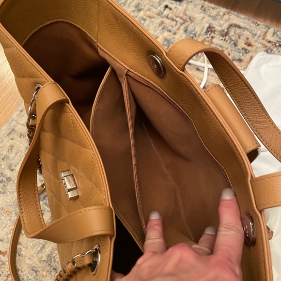 2017 CC SMALL BOX TOTE - Picture 13 of 17